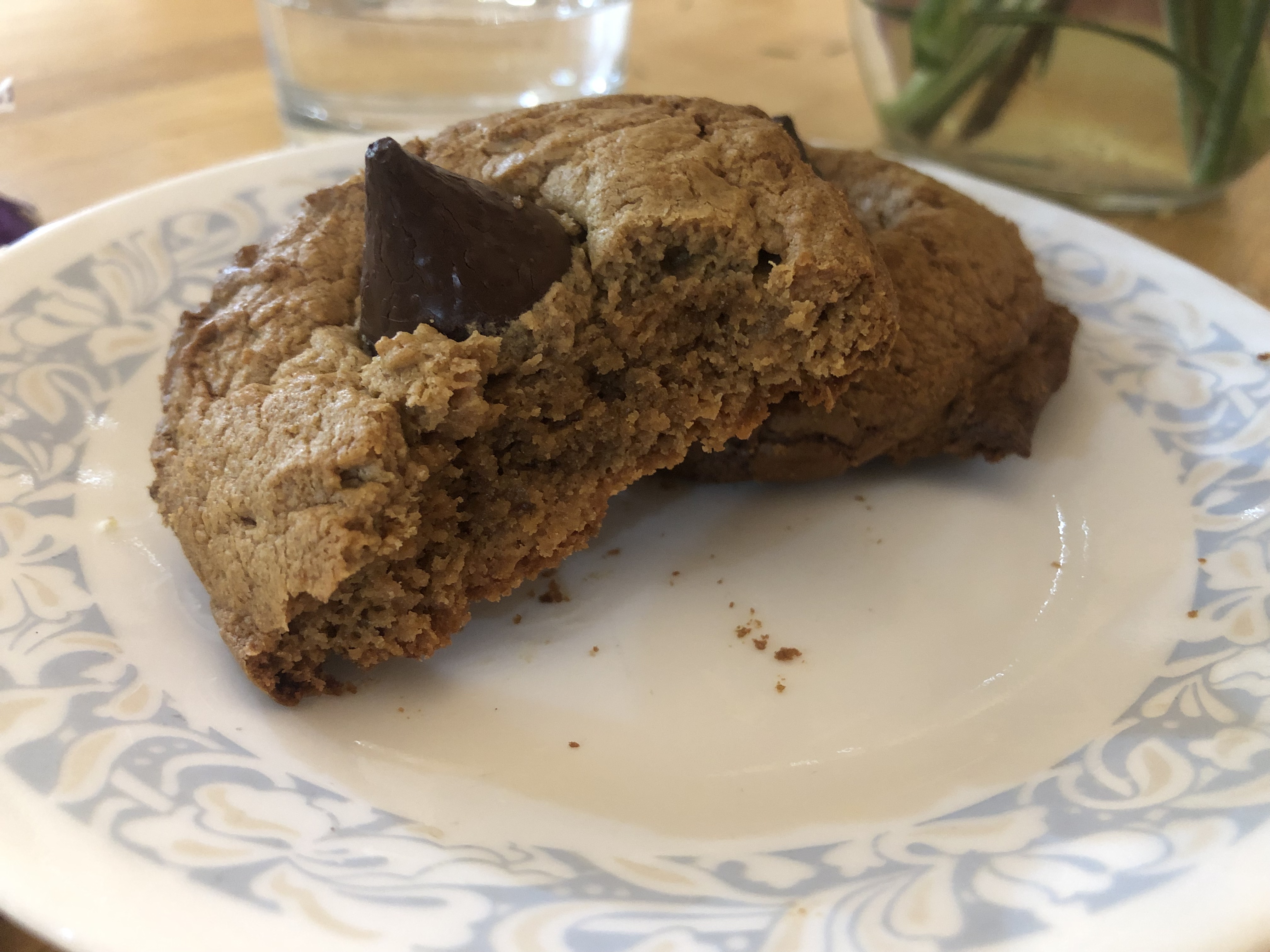 peanut butter cookies bitten