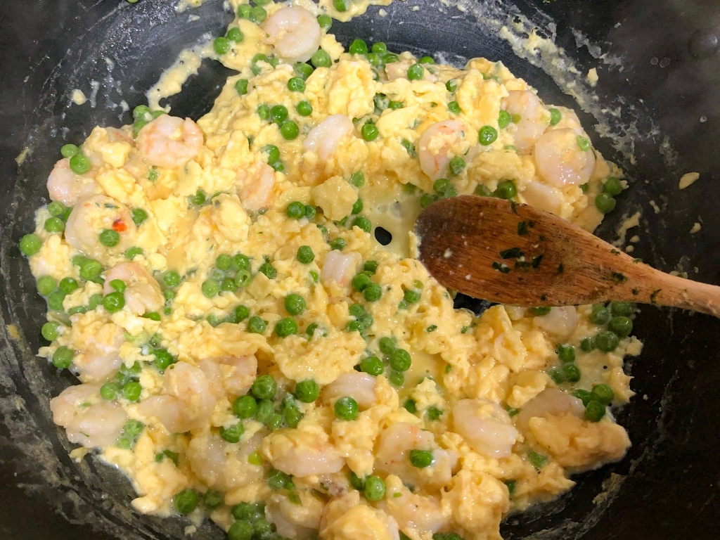 shrimp and egg stir fry cooking