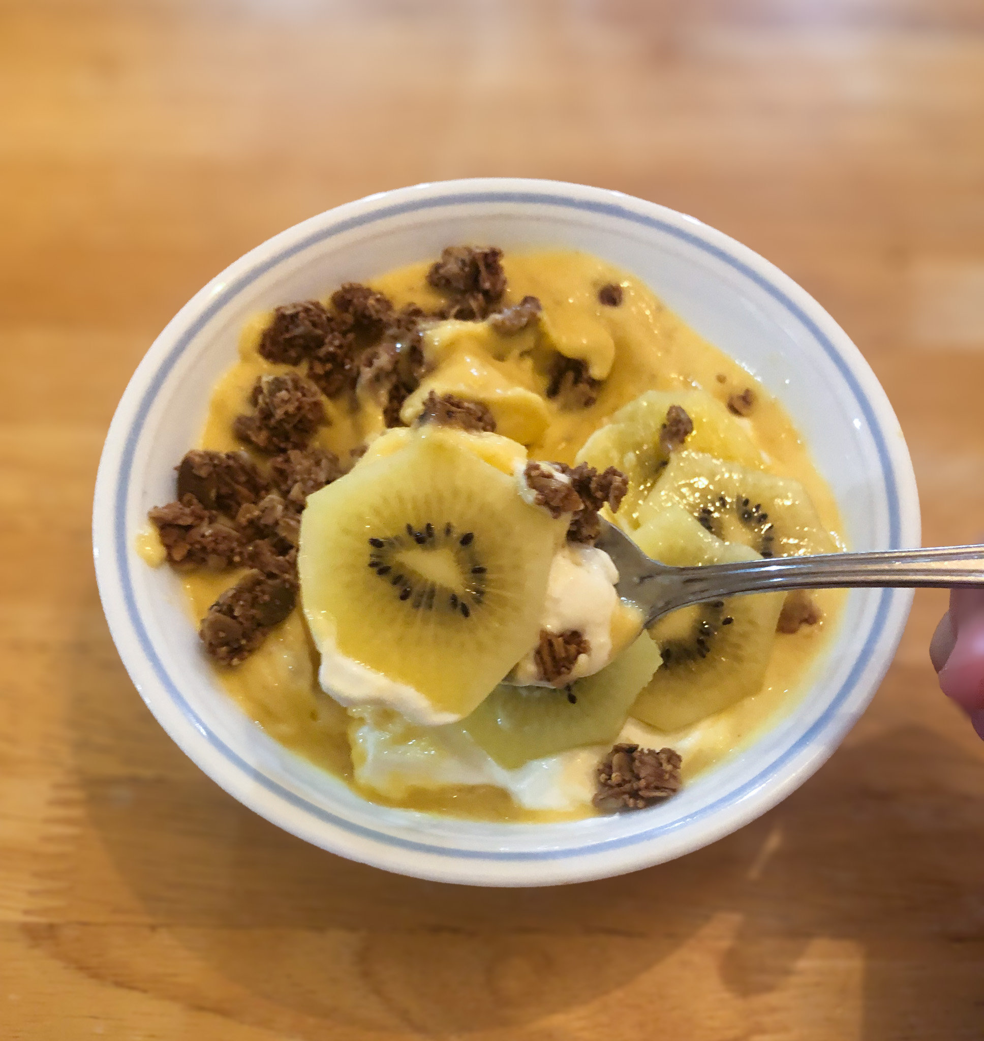 smoothie bowl scoop